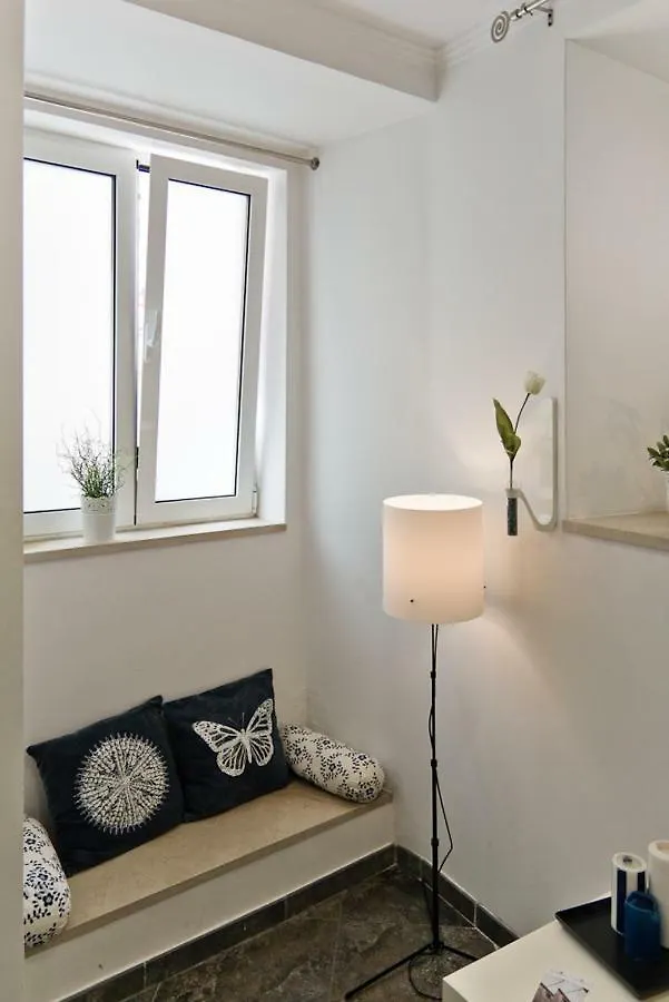Bookme Lisboa - Beco Do Belo Apartment